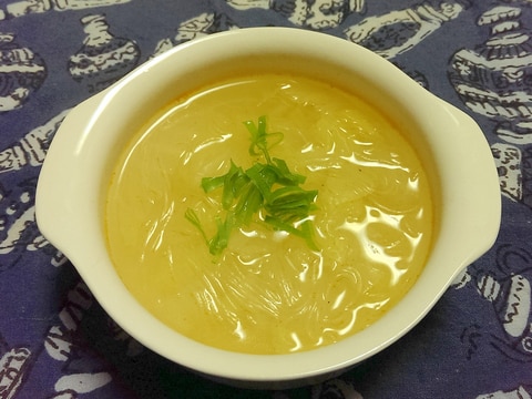 白菜と春雨のサンラータン風スープ